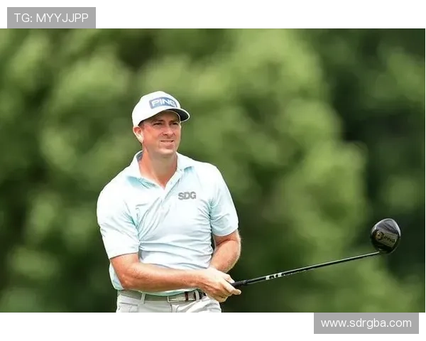 张新军以-30杆刷新中巡赛夺冠纪录 终结五年冠军荒